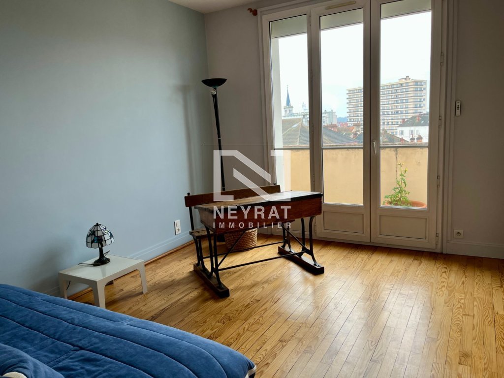 APPARTEMENT T5 A VENDRE - CHALON SUR SAONE CENTRE VILLE - 95.31 m2 - 240�000�&euro;