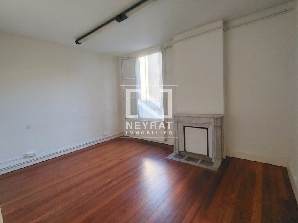 APPARTEMENT T5 - CHALON SUR SAONE - 124.06 m2 - 112�400�&euro;