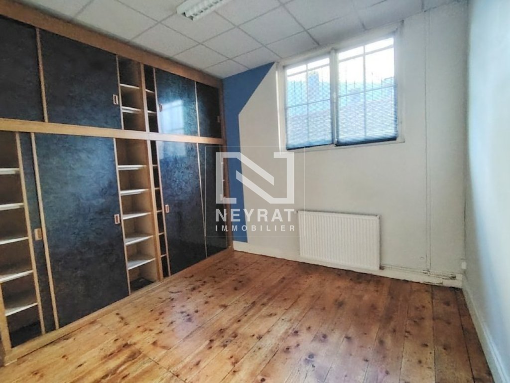 APPARTEMENT T5 - CHALON SUR SAONE - 124.06 m2 - 112�400�&euro;