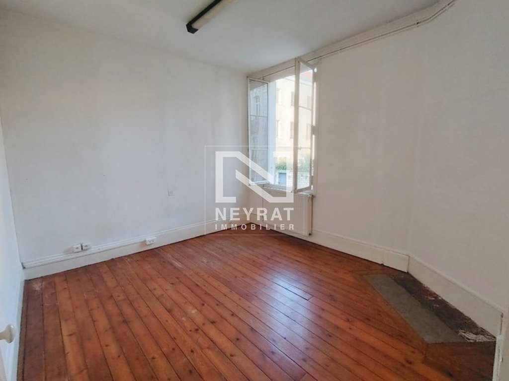 APPARTEMENT T5 - CHALON SUR SAONE - 124.06 m2 - 112�400�&euro;