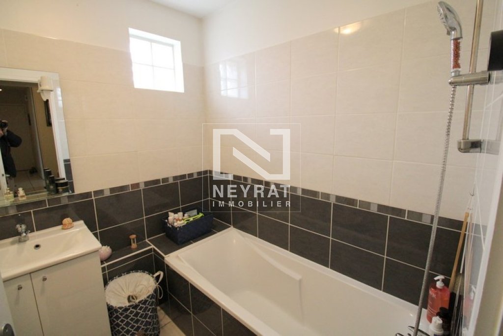 APPARTEMENT T5 A VENDRE - CHALON SUR SAONE - 105.71 m2 - 230000€