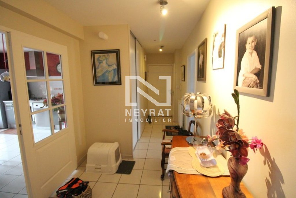 APPARTEMENT T5 A VENDRE - CHALON SUR SAONE - 105.71 m2 - 230000€