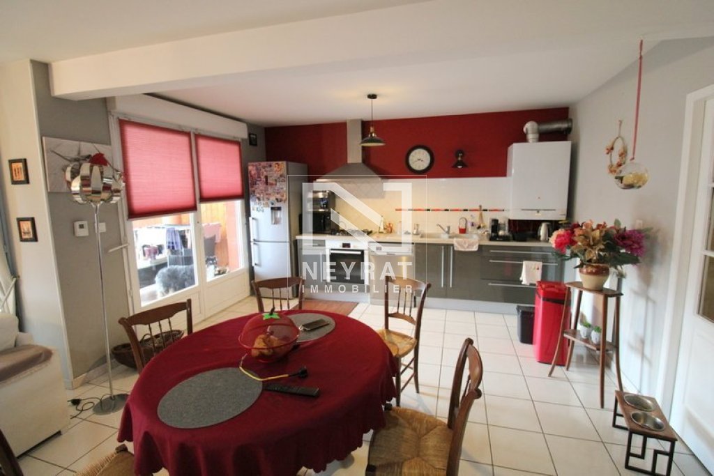 APPARTEMENT T5 A VENDRE - CHALON SUR SAONE - 105.71 m2 - 230000€