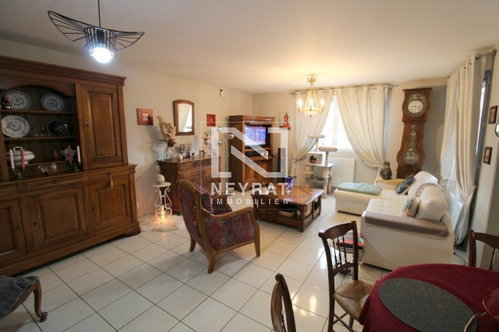 APPARTEMENT T5 A VENDRE - CHALON SUR SAONE - 105.71 m2 - 230000€