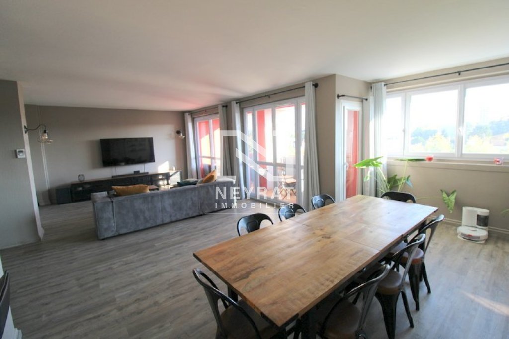 APPARTEMENT T5 A VENDRE - CHALON SUR SAONE - 133.19 m2 - 223200€