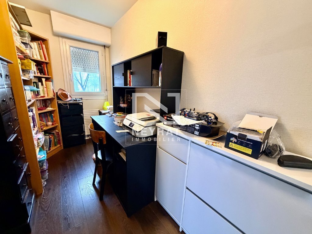 APPARTEMENT T5 A VENDRE - CHALON SUR SAONE - 106.86 m2 - 144�000�&euro;