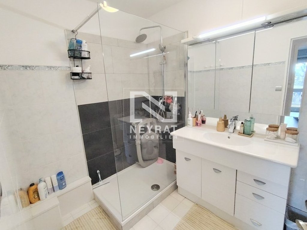 APPARTEMENT T5 A VENDRE - CHALON SUR SAONE - 94.26 m2 - 143�200�&euro;