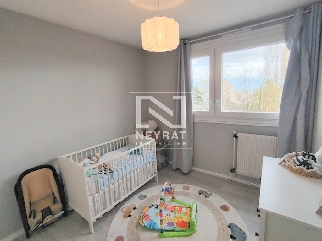 APPARTEMENT T5 A VENDRE - CHALON SUR SAONE - 94.26 m2 - 143�200�&euro;