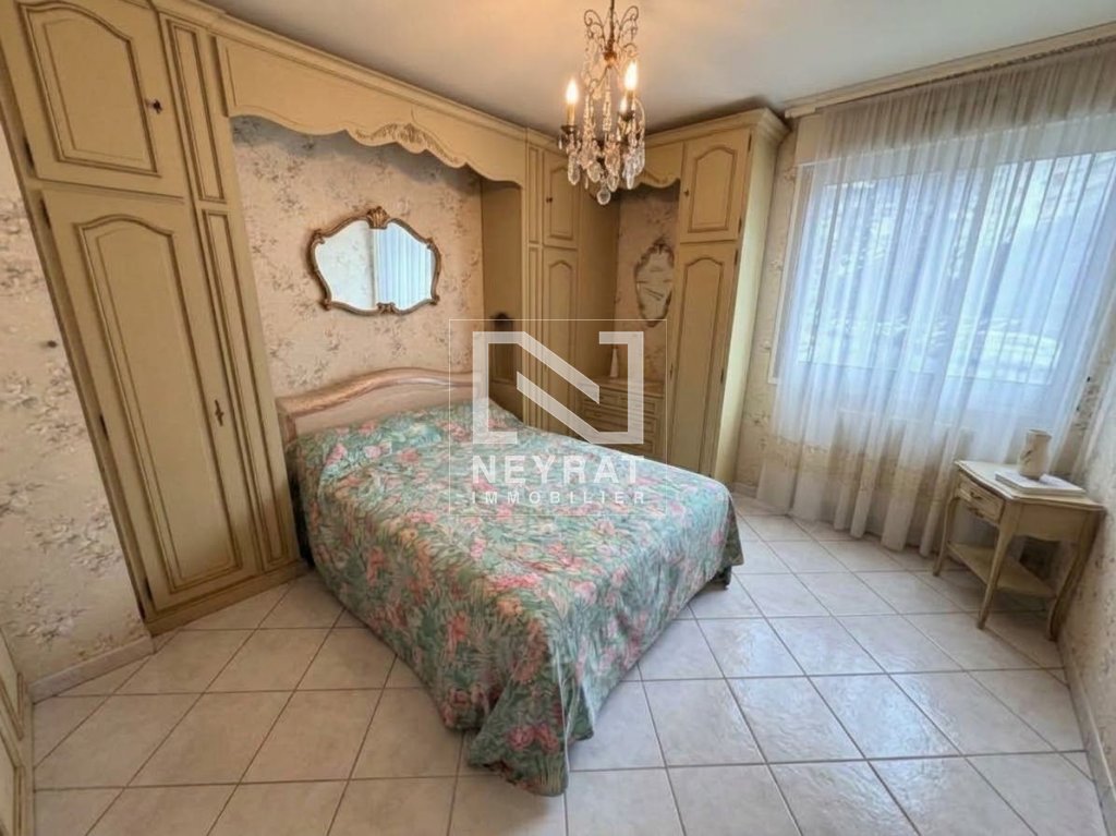 APPARTEMENT T5 A VENDRE - CHALON SUR SAONE - 116.27 m2 - 120 000 &euro;