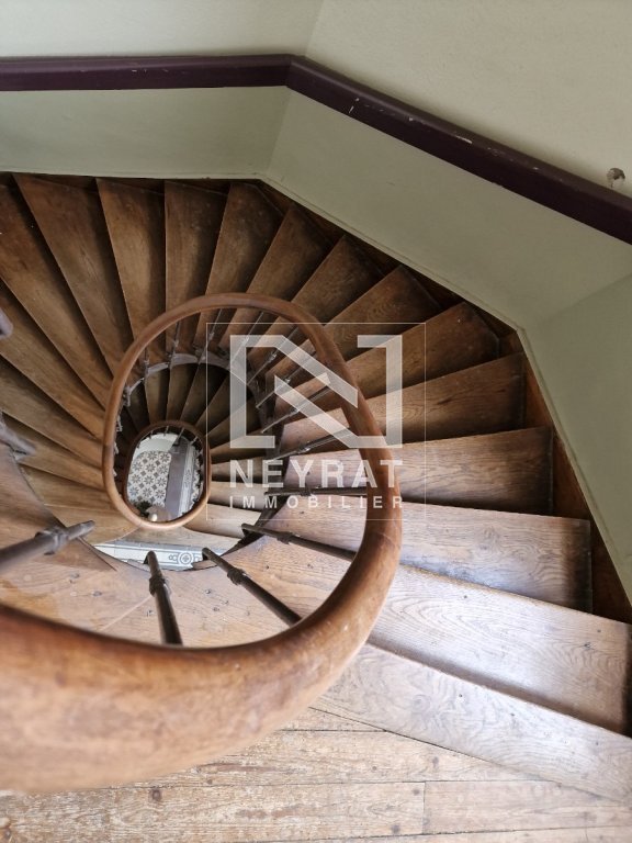 APPARTEMENT 3EME ETAGE A VENDRE - CHAROLLES - 116.99 m2 - 76 000 €