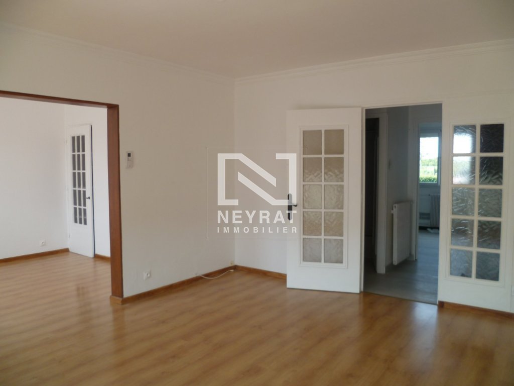 APPARTEMENT T5 A VENDRE - ST MARCEL - 89.82 m2 - 95 000 &euro;