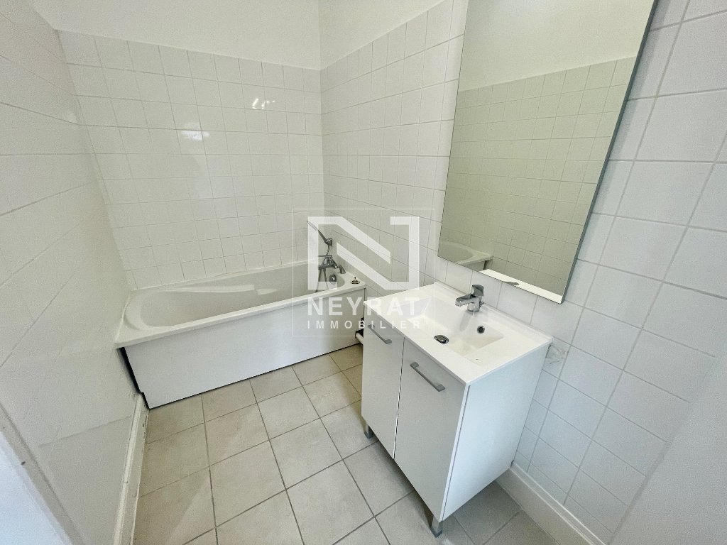 T6 de 225 m� � Chalon