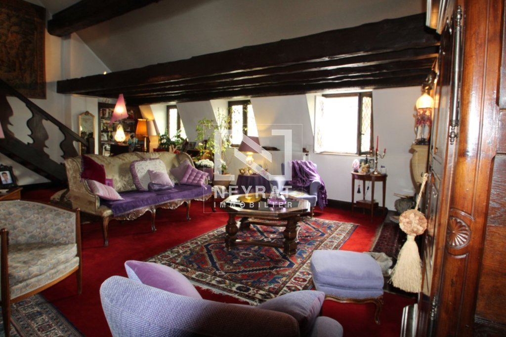 APPARTEMENT T6 - CHALON SUR SAONE HYPER CENTRE - 182.87 m2 - 224 000 &euro;
