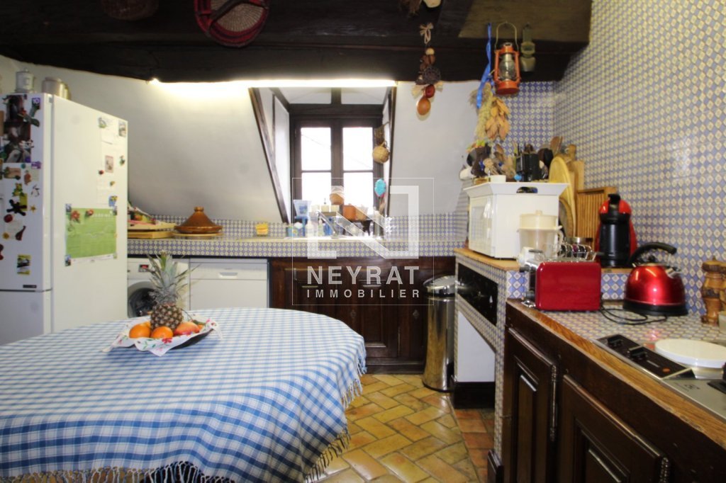 APPARTEMENT T6 - CHALON SUR SAONE HYPER CENTRE - 182.87 m2 - 224 000 &euro;