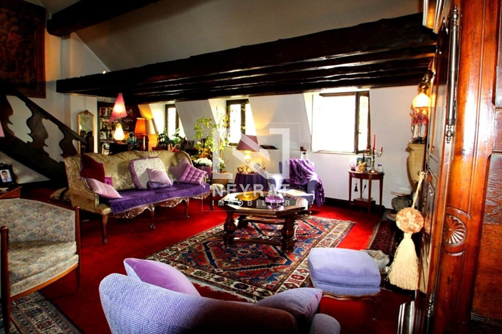 APPARTEMENT T6 - CHALON SUR SAONE HYPER CENTRE - 182.87 m2 - 224 000 &euro;