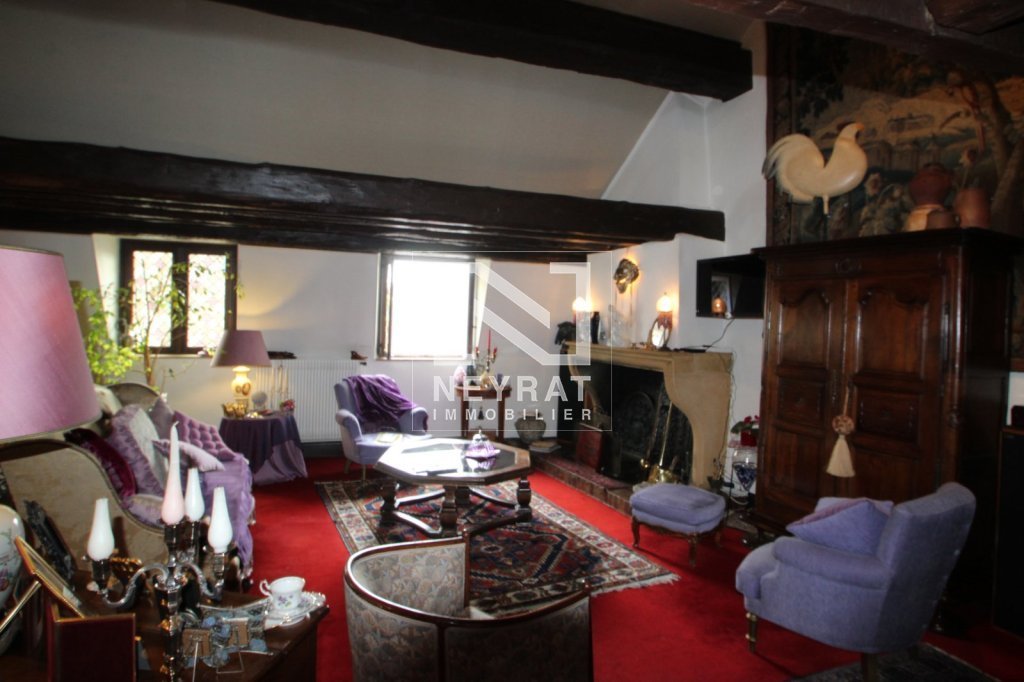 APPARTEMENT T6 - CHALON SUR SAONE HYPER CENTRE - 182.87 m2 - 224 000 &euro;