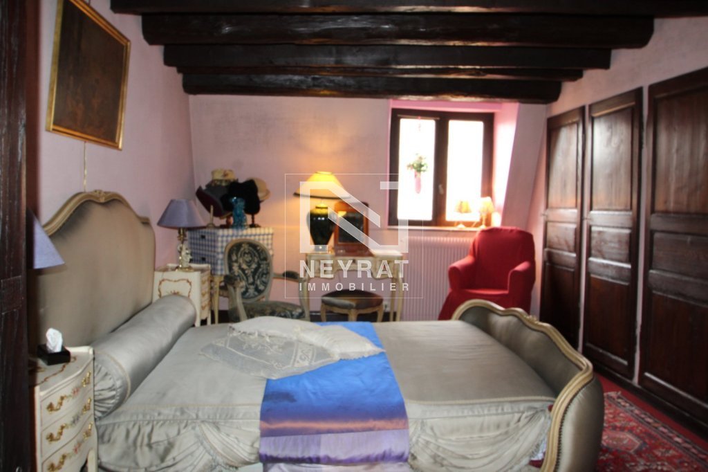 APPARTEMENT T6 - CHALON SUR SAONE HYPER CENTRE - 182.87 m2 - 224 000 &euro;