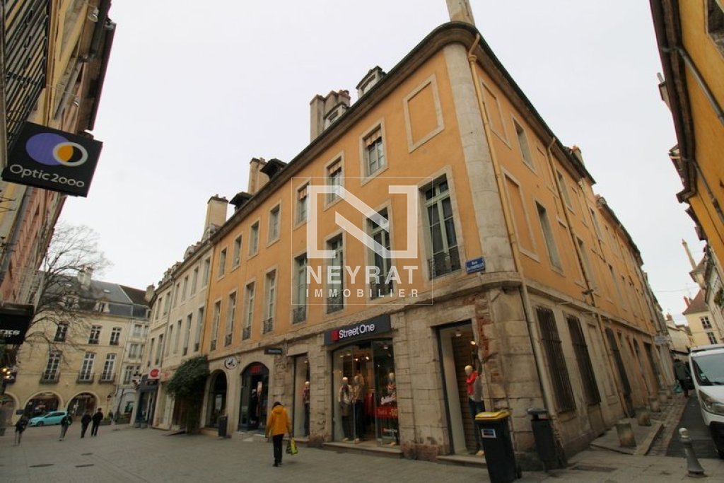APPARTEMENT T6 A VENDRE - CHALON SUR SAONE - 161.37 m2 - 213000€