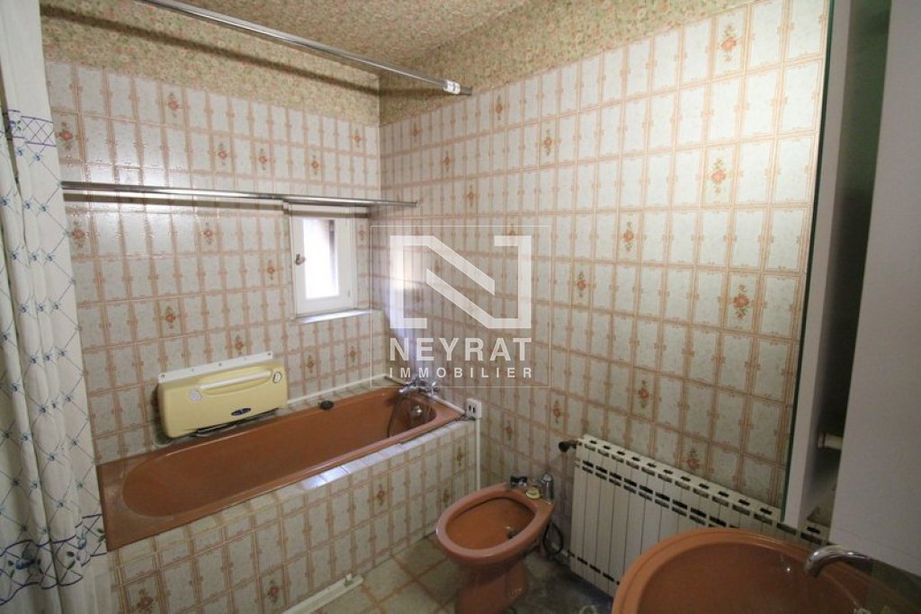 APPARTEMENT T6 - CHALON SUR SAONE - 161.37 m2 - 213�000�&euro;