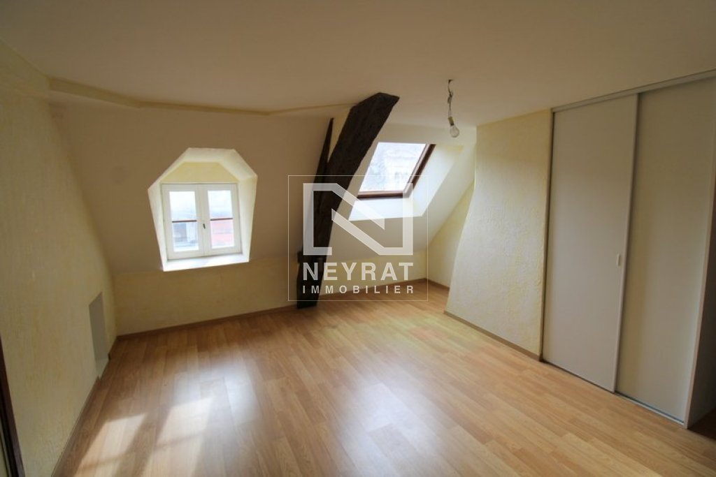 APPARTEMENT T6 - CHALON SUR SAONE - 161.37 m2 - 213�000�&euro;