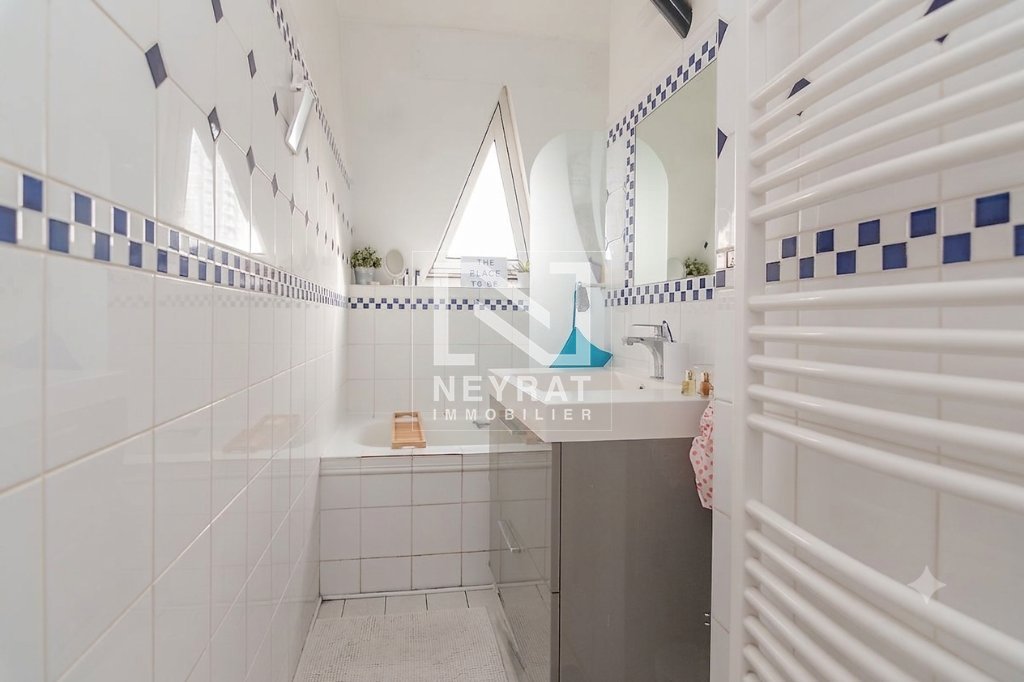 APPARTEMENT T6 A VENDRE - CHALON SUR SAONE - 186.22 m2 - 279 000 &euro;