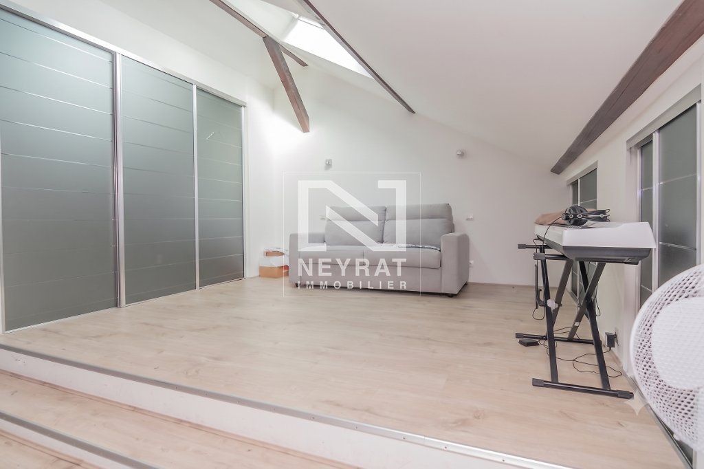 APPARTEMENT T6 A VENDRE - CHALON SUR SAONE - 186.22 m2 - 279 000 &euro;