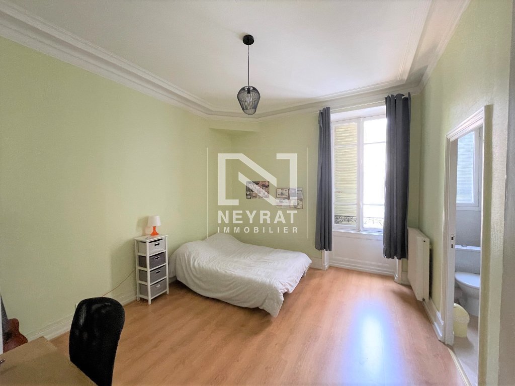 APPARTEMENT T7 A LOUER - CHALON SUR SAONE - 198.28 m2 - 1290€ charges comprises par mois