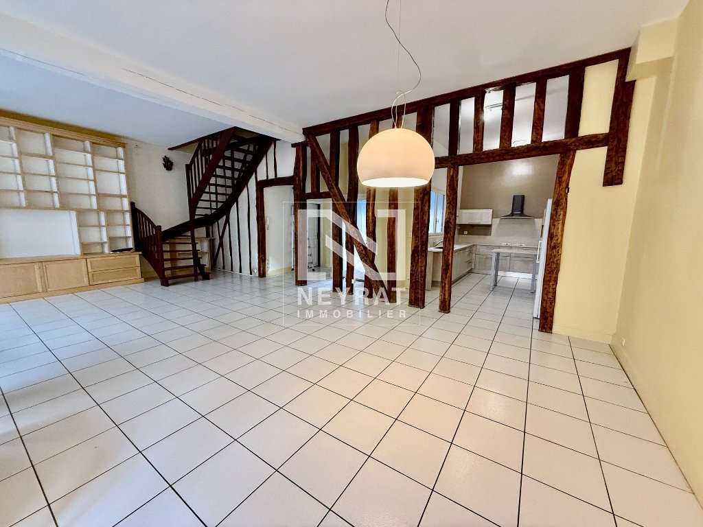 Appartement T7 208 m� � Chalon