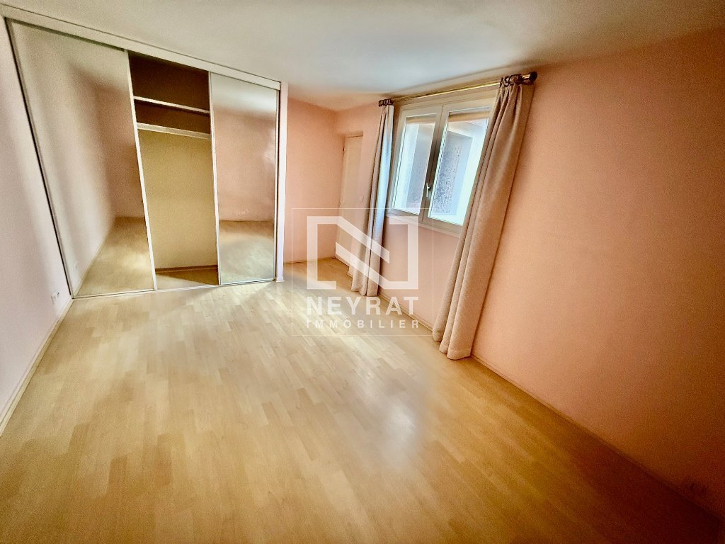 Appartement T7 208 m� � Chalon