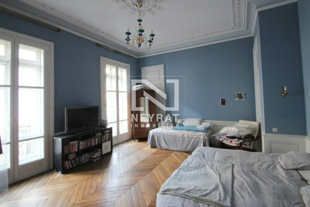 APPARTEMENT T8 A VENDRE - CHALON SUR SAONE - 312.58 m2 - 329 000 &euro;