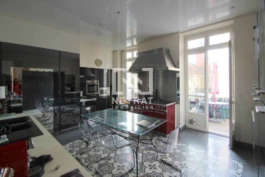 APPARTEMENT T8 A VENDRE - CHALON SUR SAONE - 312.58 m2 - 329 000 &euro;