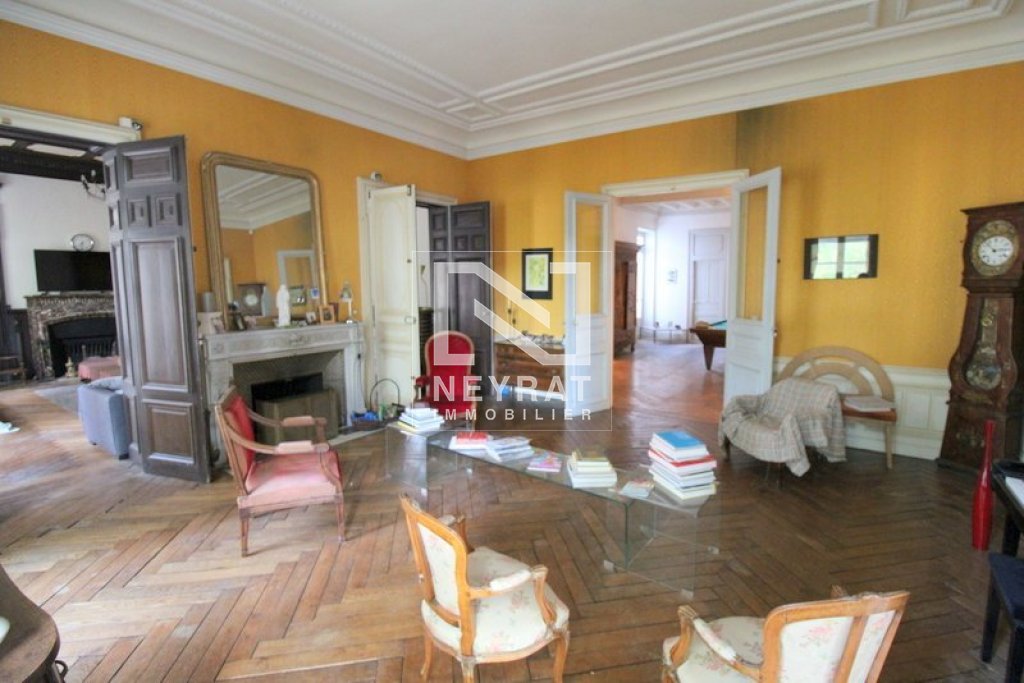 APPARTEMENT T8 A VENDRE - CHALON SUR SAONE - 312.58 m2 - 329 000 &euro;