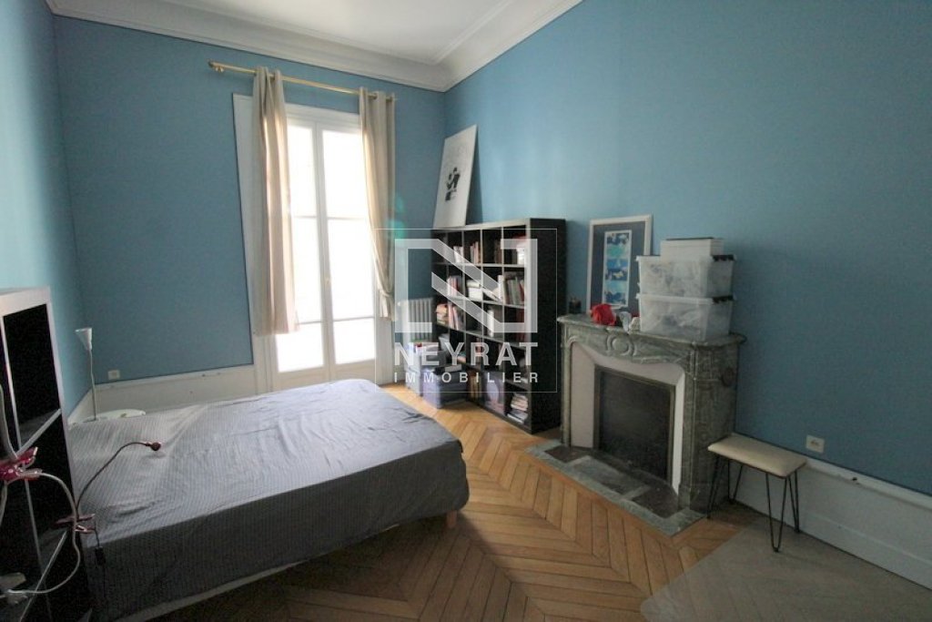 APPARTEMENT T8 A VENDRE - CHALON SUR SAONE - 312.58 m2 - 329 000 &euro;
