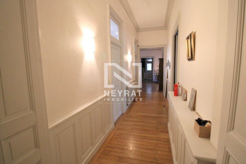 APPARTEMENT T8 A VENDRE - CHALON SUR SAONE - 312.58 m2 - 329 000 &euro;